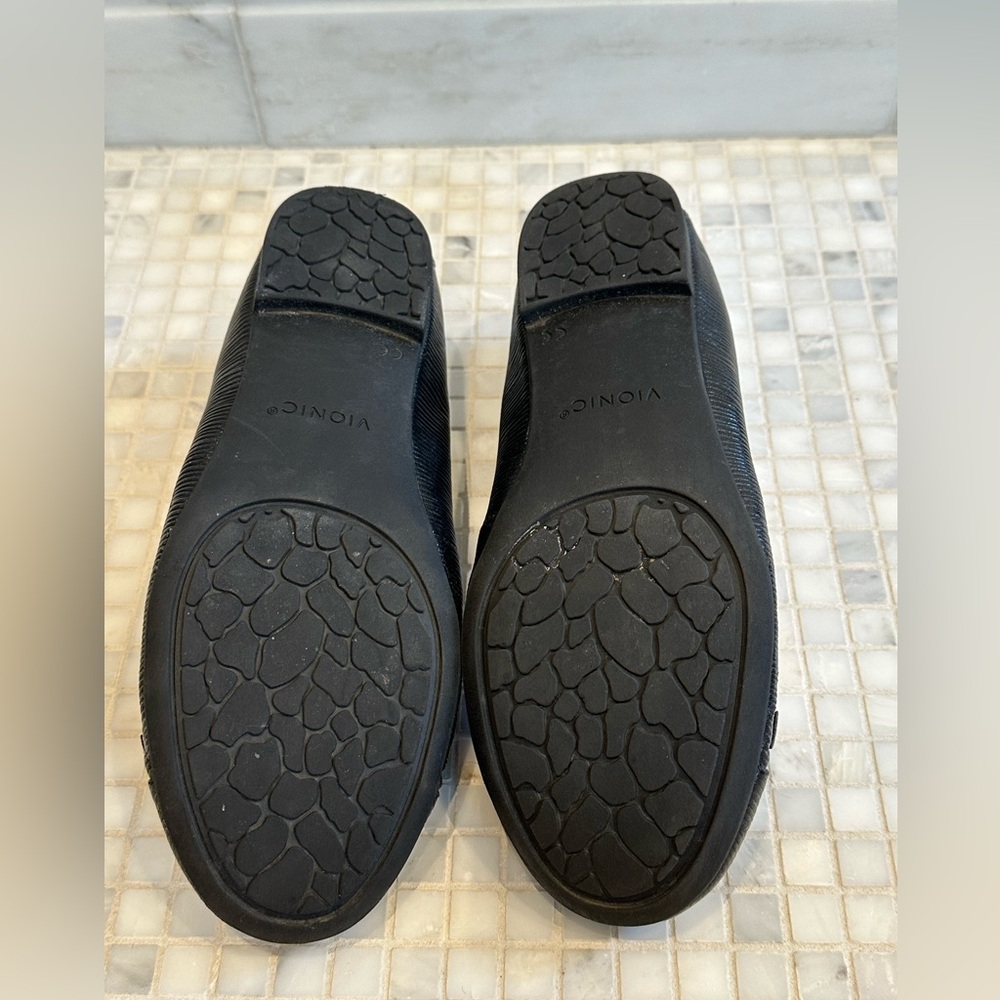 Vionic Black Leather Amorie Ballet Flat Retired with Arch Support - Picture 7 of 11